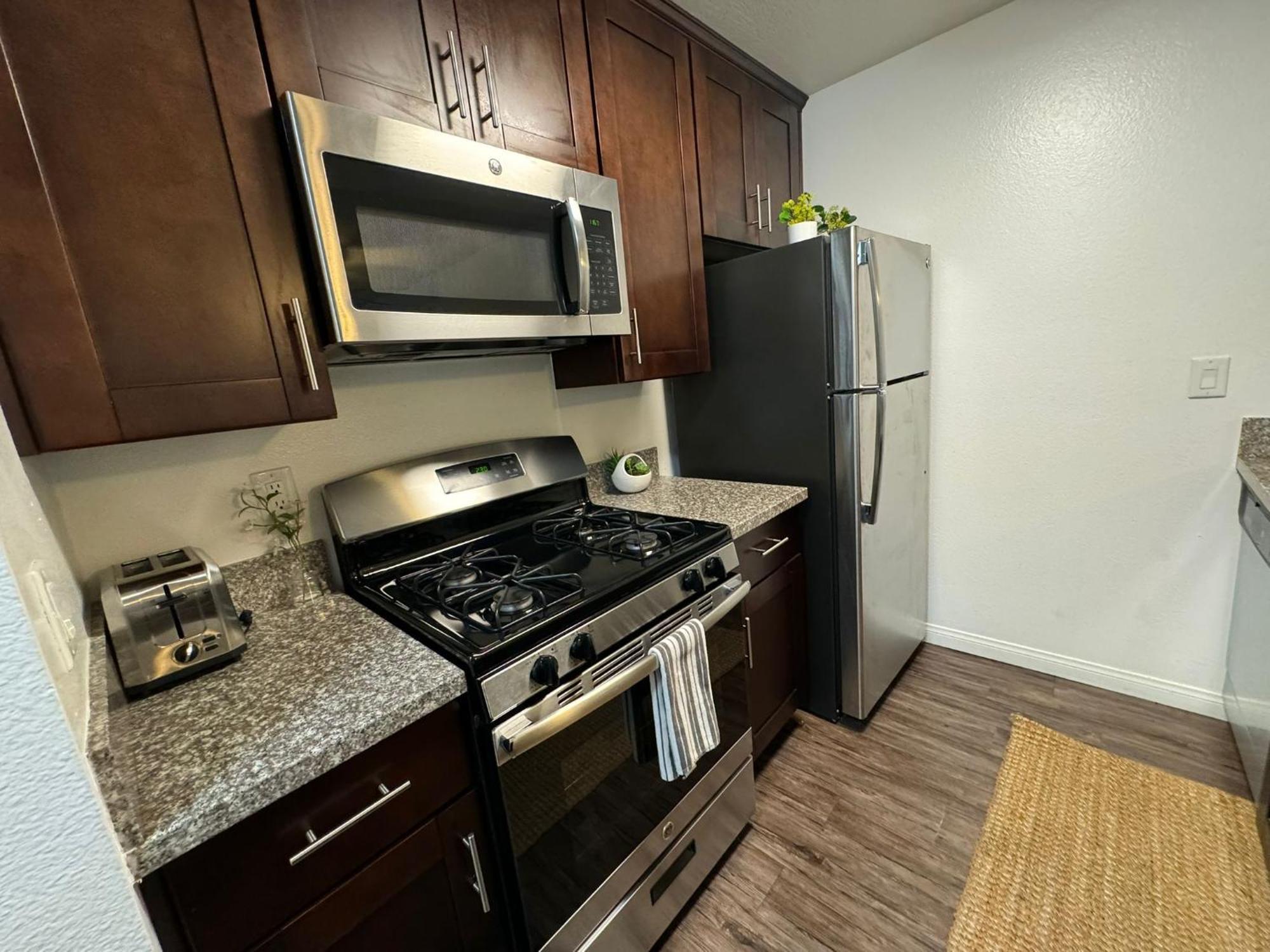 Incredible Two Bedroom Hollywood Apartments Free Parking Los Angeles Exterior foto