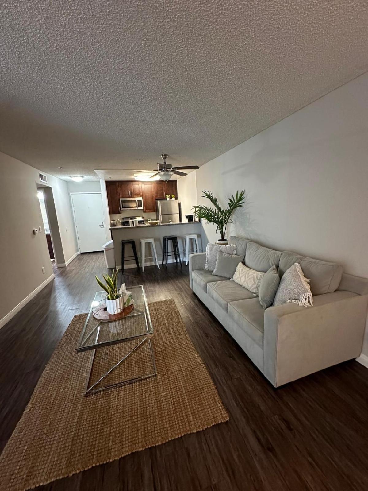 Incredible Two Bedroom Hollywood Apartments Free Parking Los Angeles Exterior foto