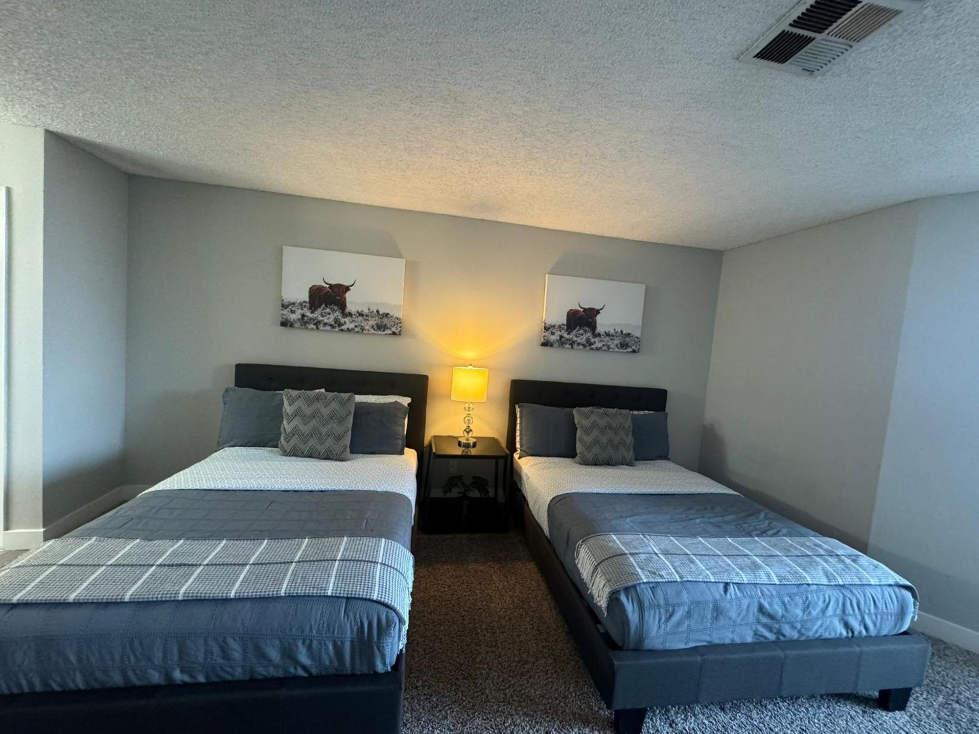 Incredible Two Bedroom Hollywood Apartments Free Parking Los Angeles Exterior foto
