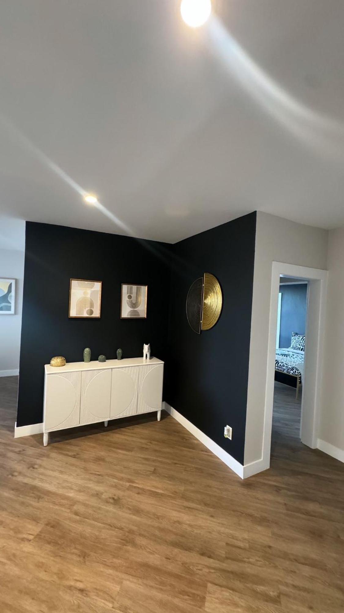 Incredible Two Bedroom Hollywood Apartments Free Parking Los Angeles Exterior foto