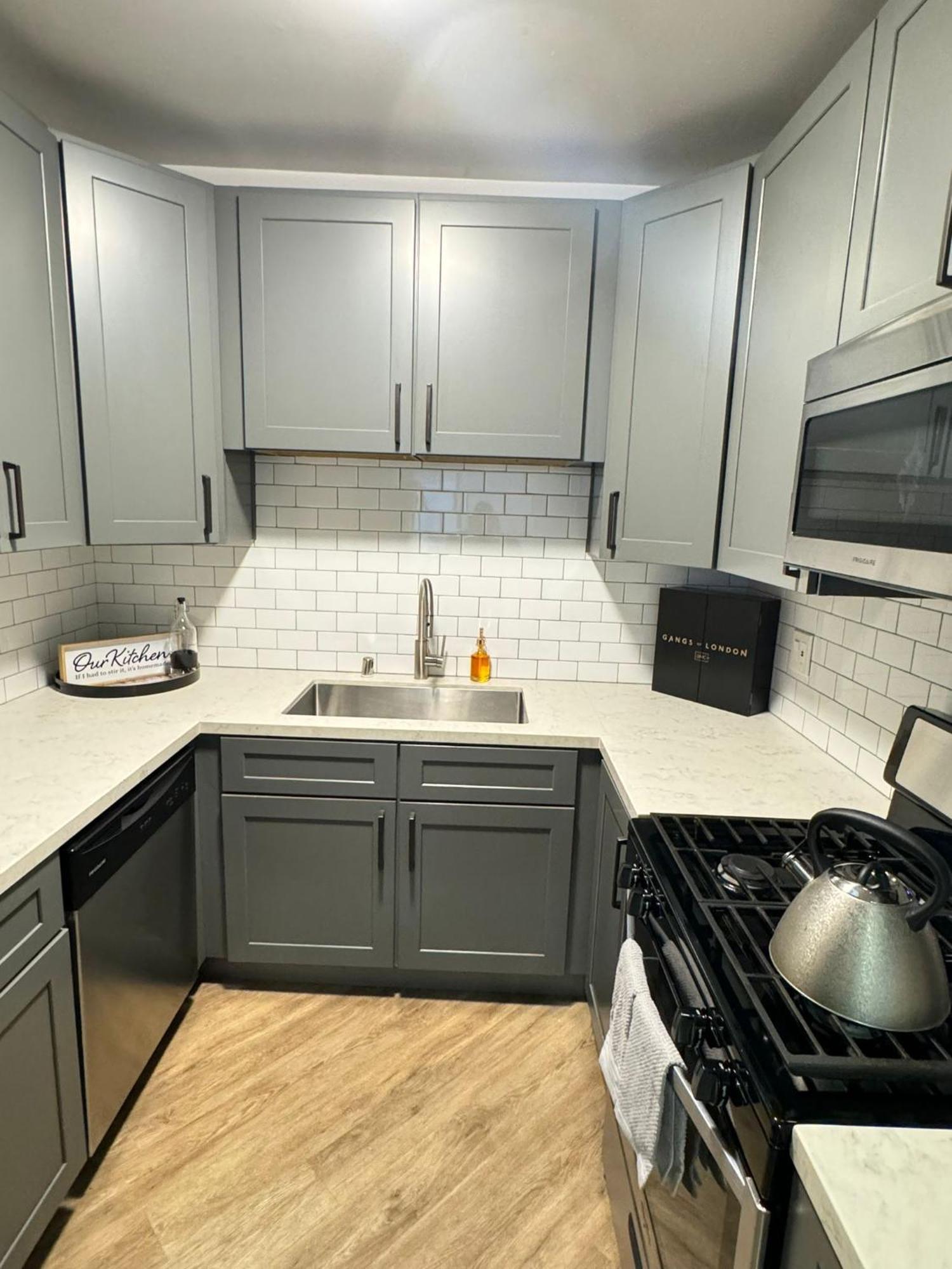 Incredible Two Bedroom Hollywood Apartments Free Parking Los Angeles Exterior foto